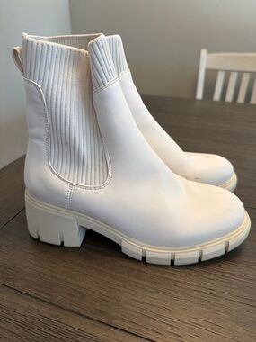 Women's White Chunky Chelsea Booties with Ribbed Ankle